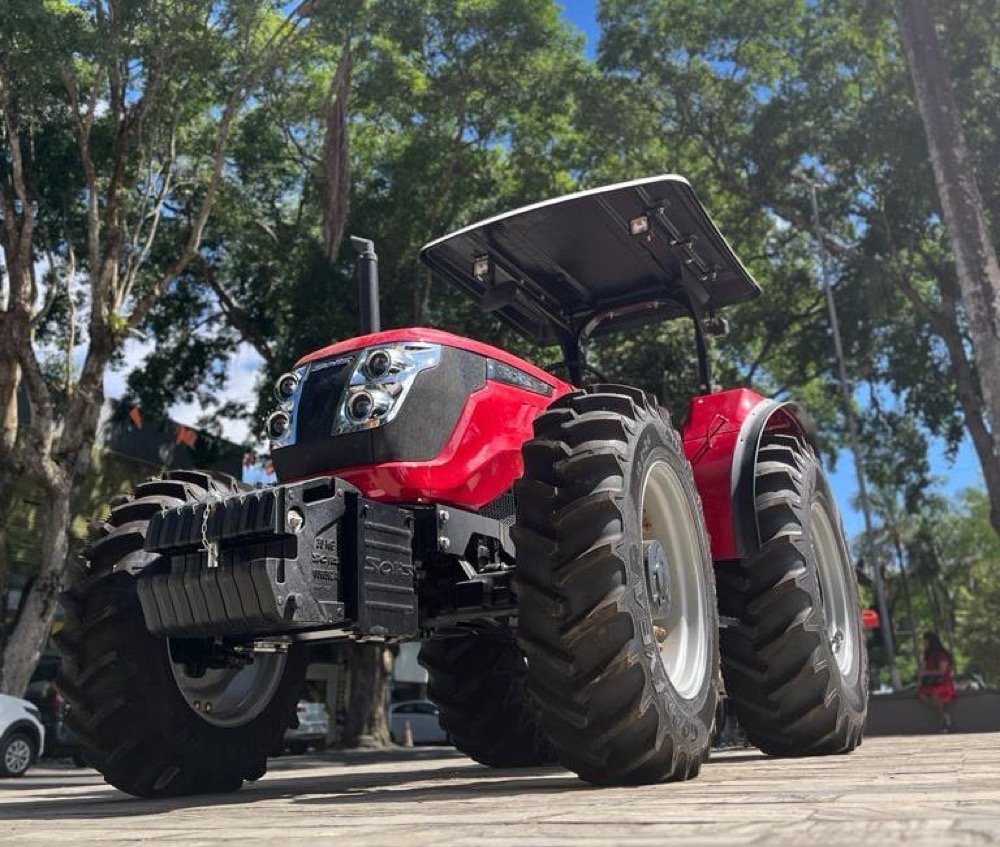 Aquisição de 3 tratores para a agricultura familiar 