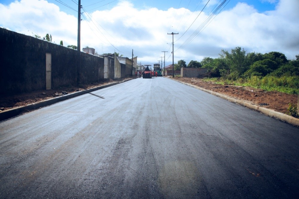 Pavimentação Asfáltica da Avenida Fanuel Ribeiro 