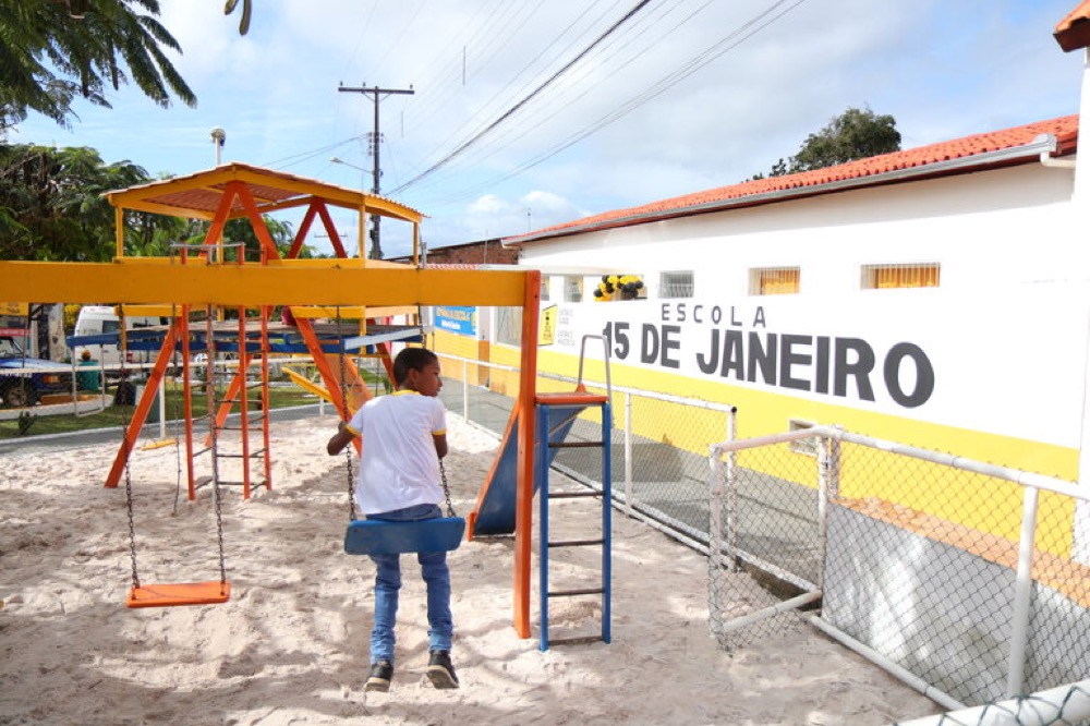 Reconstrução da Escola Quinze de Janeiro