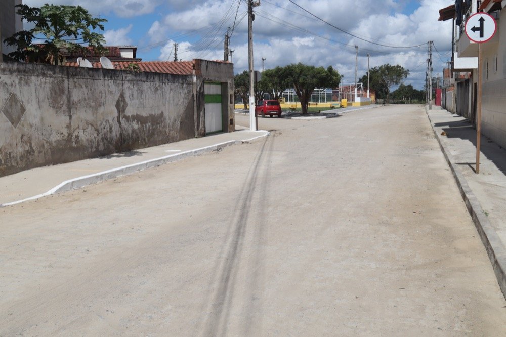 Pavimentação da Rua Maria de Lourdes