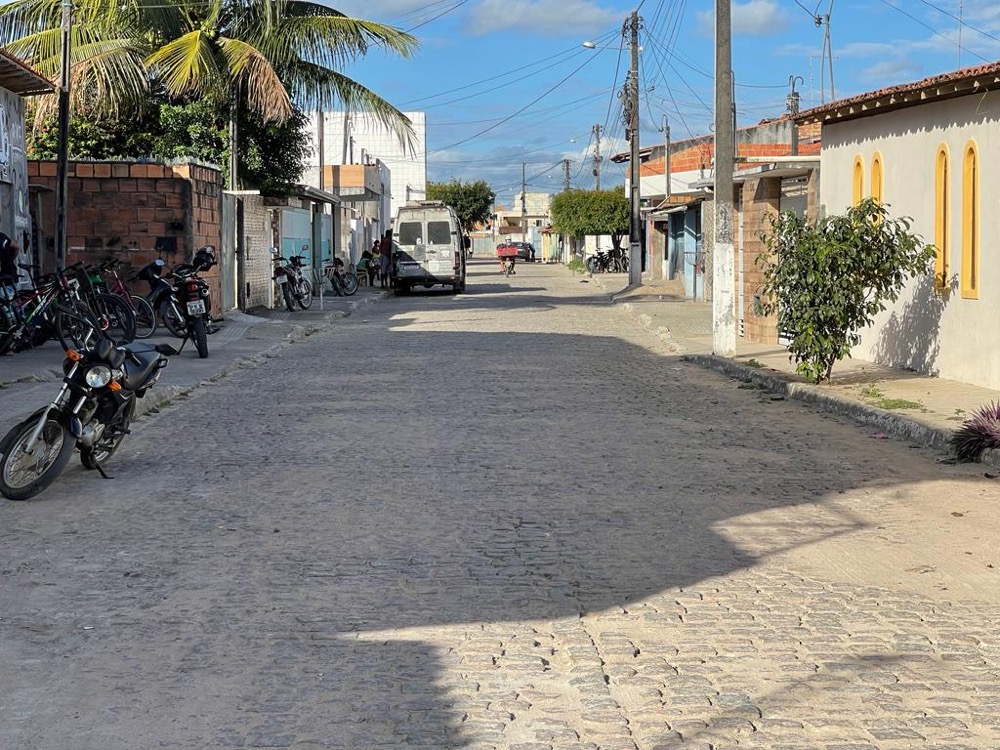 Pavimentação da Rua Teodoro da Silveira