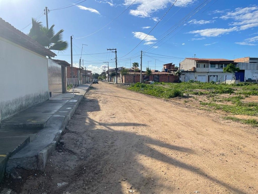 Pavimentação Asfáltica na Rua 13, Andaraí